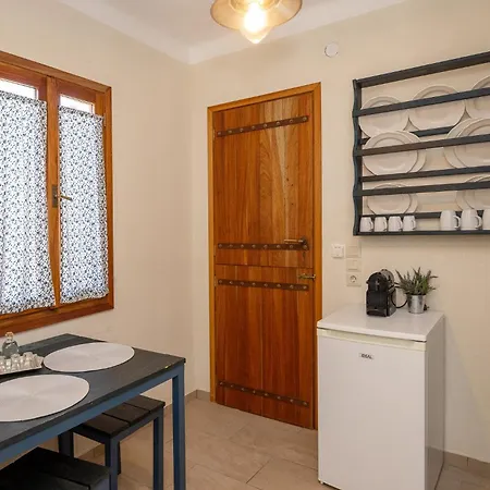 κυκλαδίτικο στα * Kionia